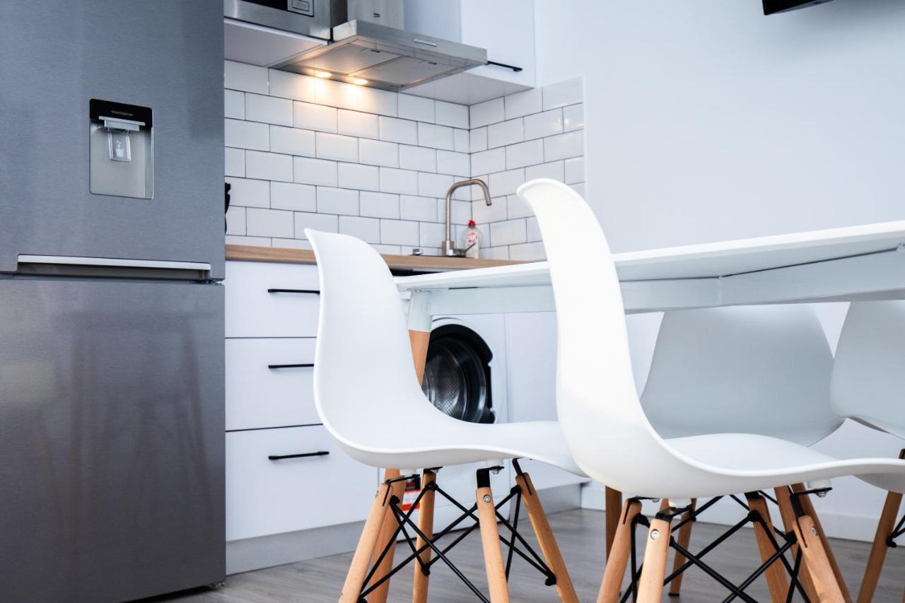 Cozy 4 People With Parking Apartment *